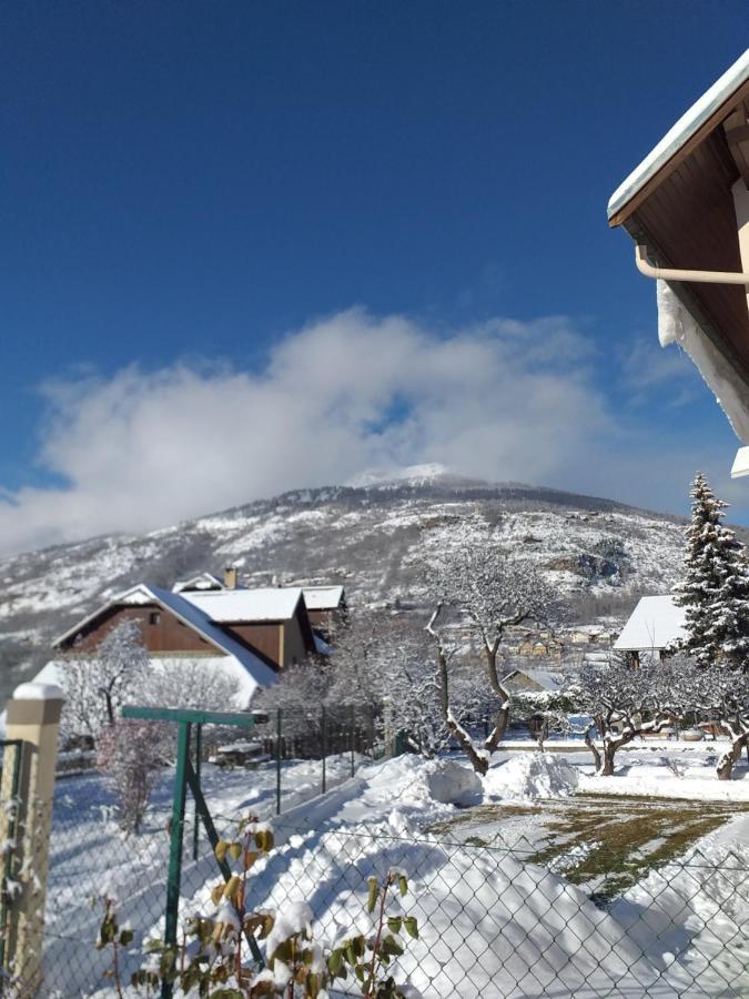 Le Bacchu Ber Bed and Breakfast Μπριανσόν Εξωτερικό φωτογραφία