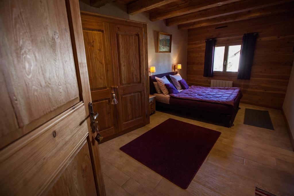 Le Bacchu Ber Bed and Breakfast Μπριανσόν Εξωτερικό φωτογραφία