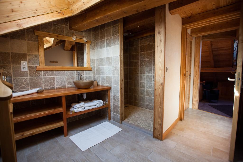Le Bacchu Ber Bed and Breakfast Μπριανσόν Εξωτερικό φωτογραφία