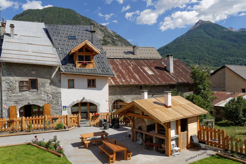 Le Bacchu Ber Bed and Breakfast Μπριανσόν Εξωτερικό φωτογραφία